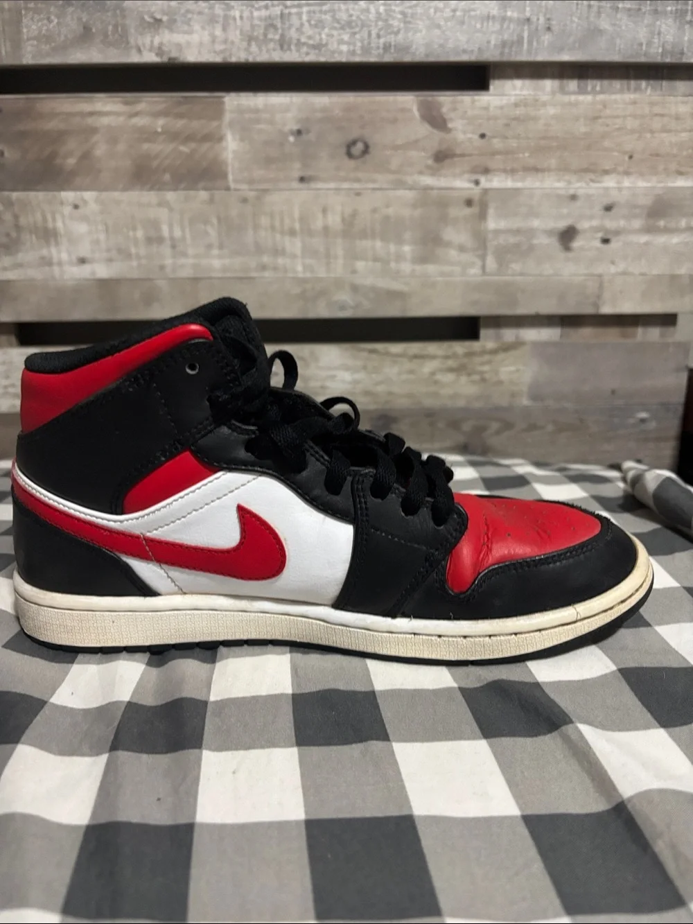 Jordan Men’s Sneaker - Red/Black/White